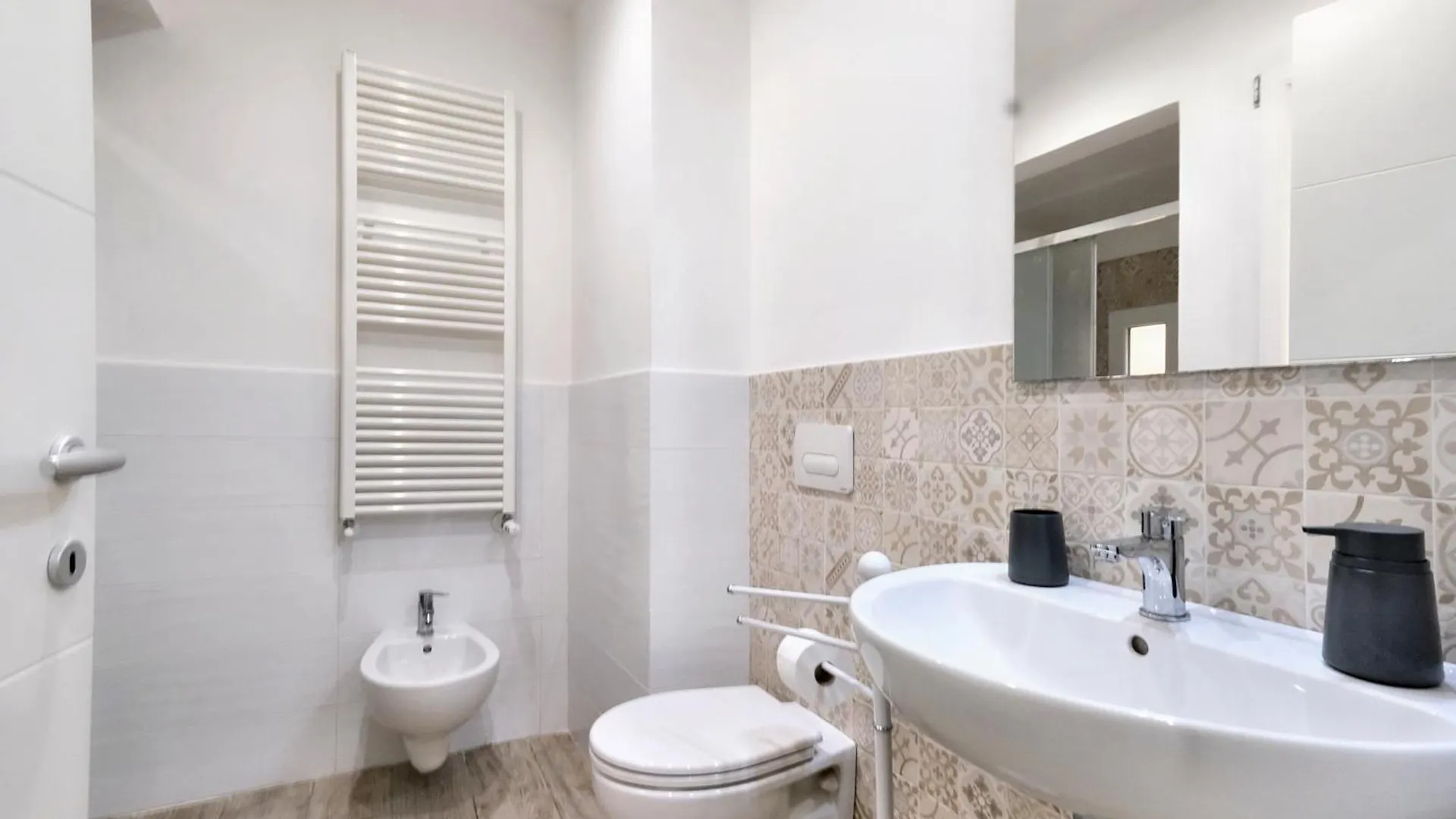 Wine Apartments Florence Bardolino 0*,